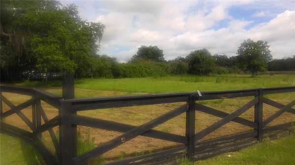 5 Acres of Residential Land for Sale in Kissimmee, Florida