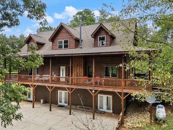 6.84 Acres of Land with Home for Sale in Murphy, North Carolina