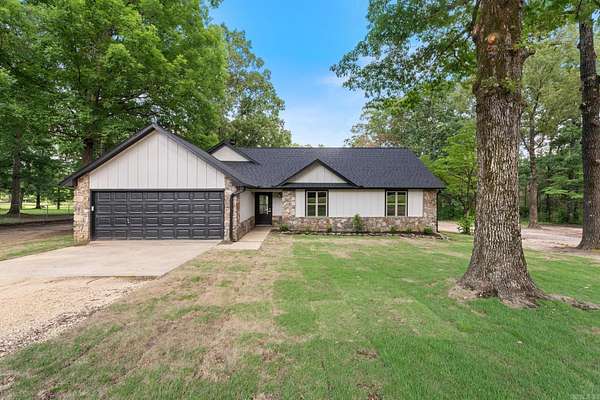 2 Acres of Land with Home for Sale in Sheridan, Arkansas