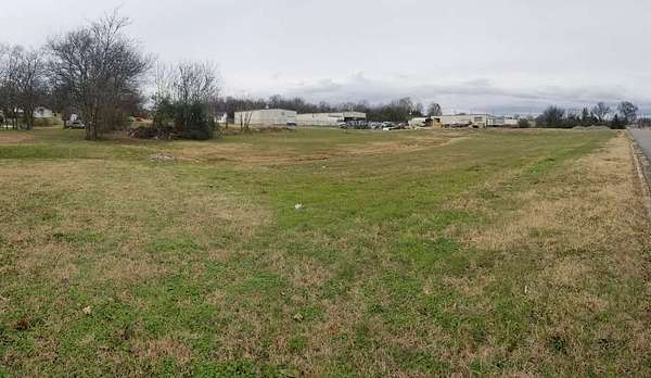 1.34 Acres of Commercial Land for Sale in Shelbyville, Tennessee