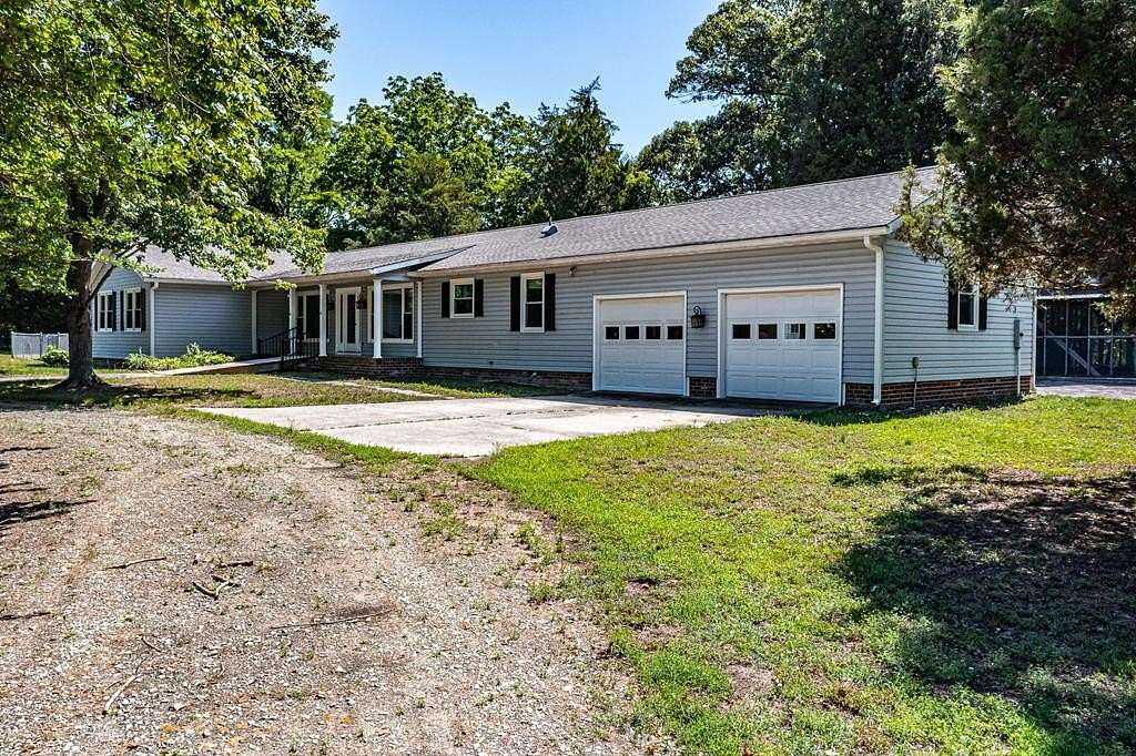4.89 Acres of Land with Home for Sale in Lancaster, Virginia