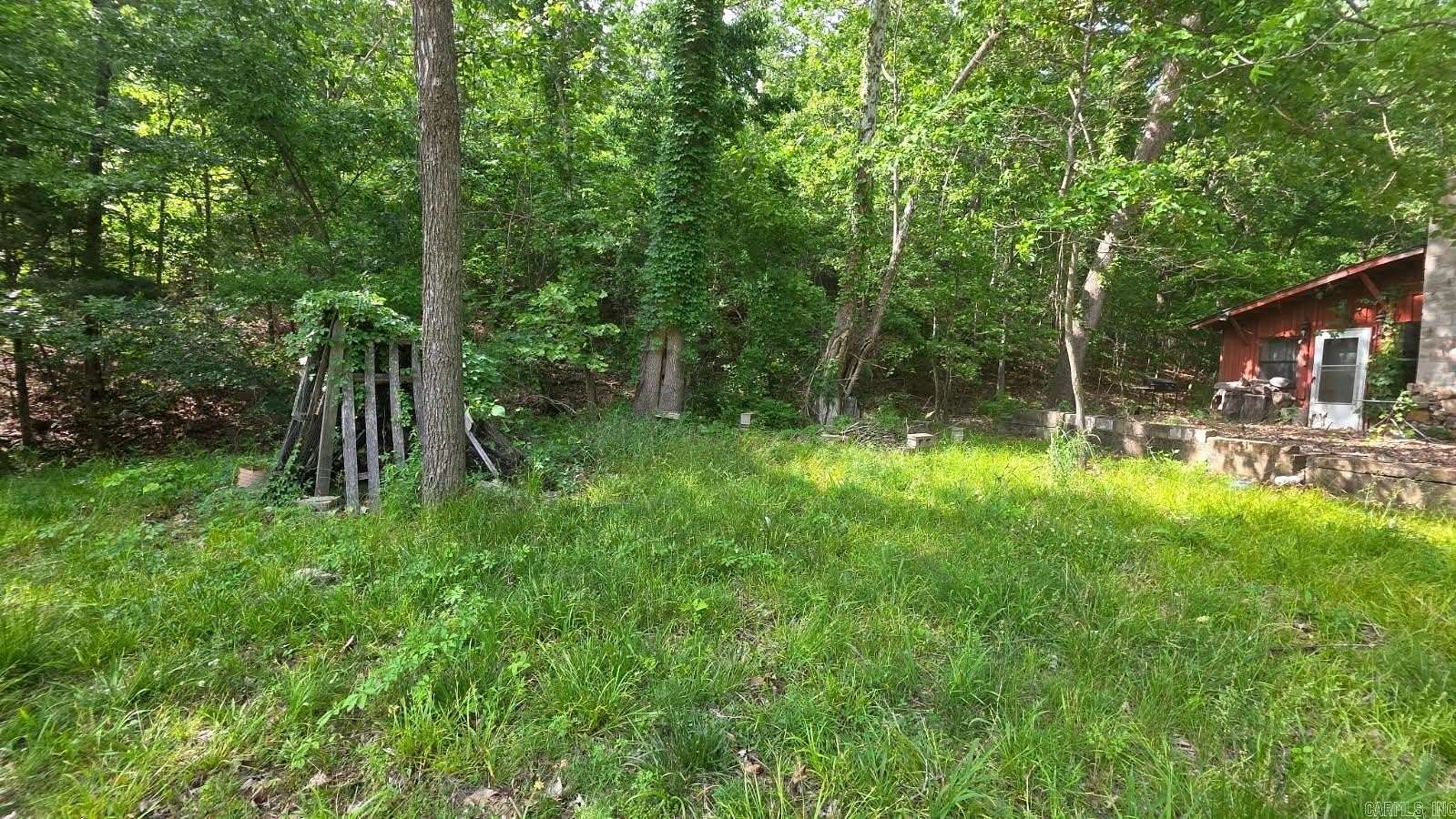 20 Acres of Land with Home for Sale in Yellville, Arkansas