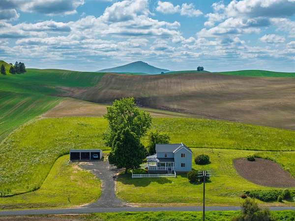 5.12 Acres of Land with Home for Sale in Garfield, Washington