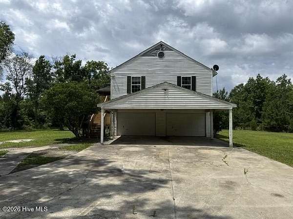5 Acres of Land with Home for Sale in Havelock, North Carolina