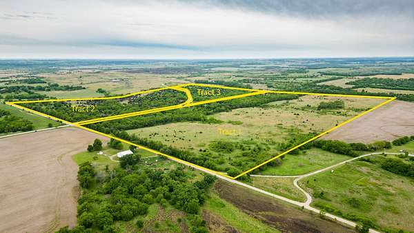 154 Acres of Agricultural Land with Home for Auction in Winfield, Kansas