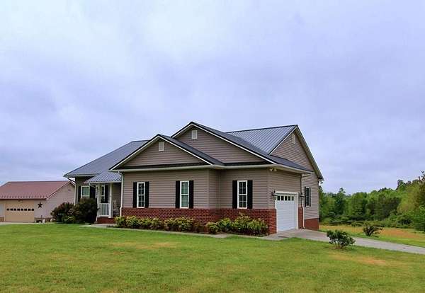 3 Acres of Land with Home for Sale in Pamplin City, Virginia