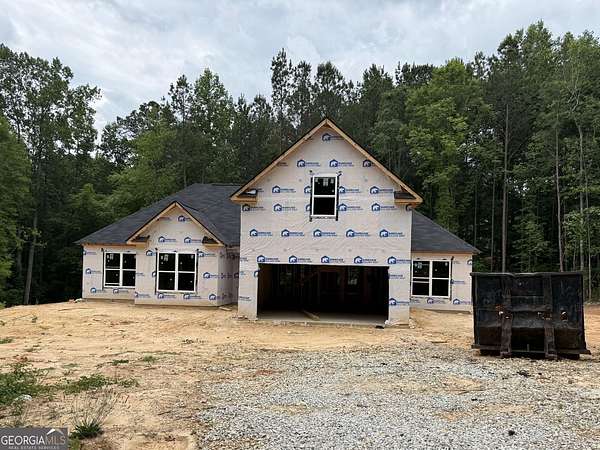 1.57 Acres of Land with Home for Sale in Hampton, Georgia