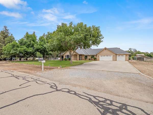 2.1 Acres of Land with Home for Sale in Sanger, California