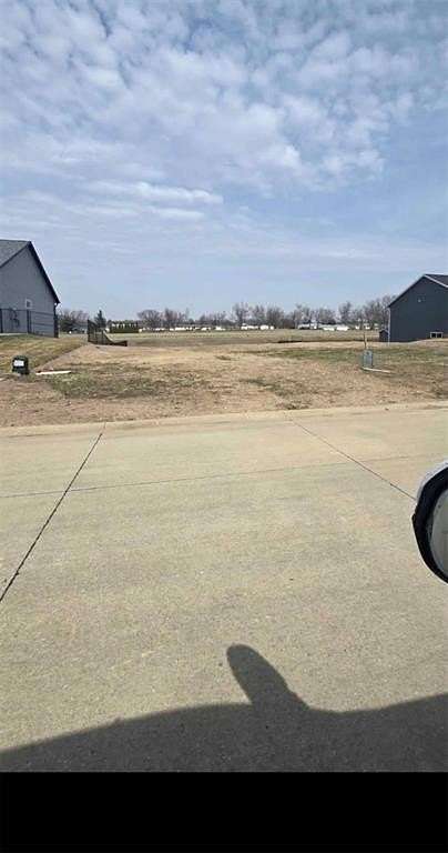 0.39 Acres of Residential Land for Sale in Robins, Iowa