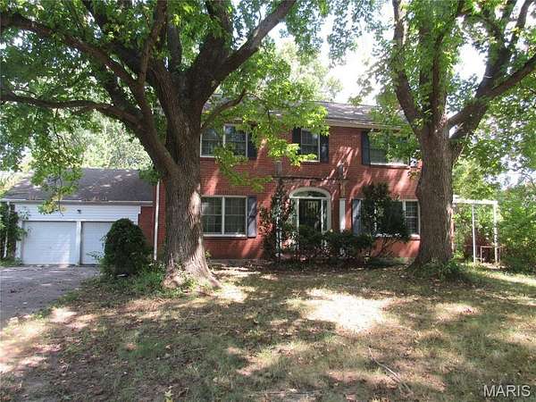 2.18 Acres of Land with Home for Sale in Elsberry, Missouri