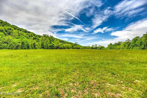 11.5 Acres of Recreational Land for Sale in Clinton, Tennessee