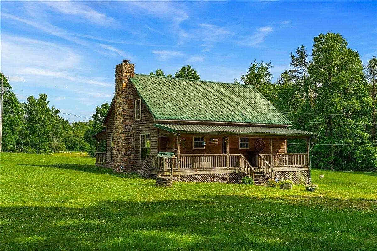 36 Acres of Recreational Land with Home for Sale in Irvine, Kentucky