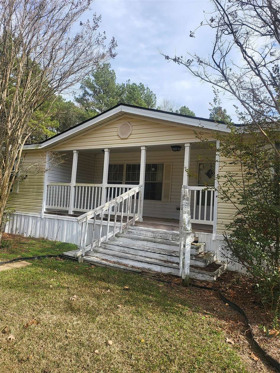5 Acres of Land with Home for Sale in Shreveport, Louisiana