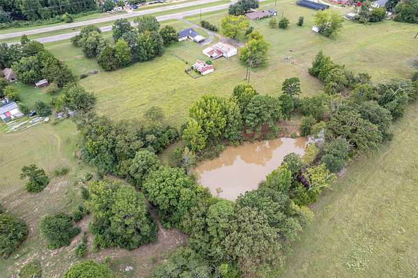 5 Acres of Land with Home for Sale in Mineola, Texas