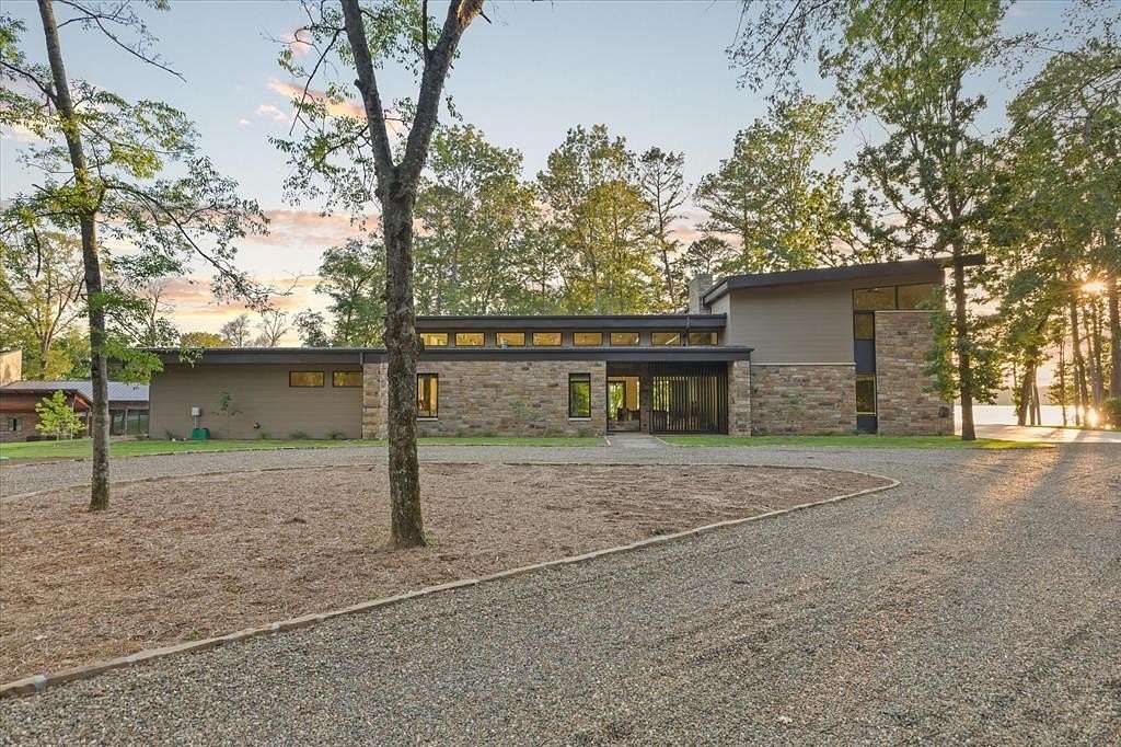 1.56 Acres of Land with Home for Sale in Pittsburg, Texas