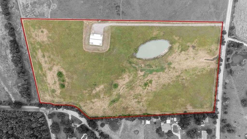 13.8 Acres of Land for Sale in Ennis, Texas