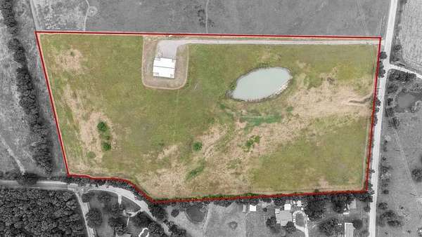 13.8 Acres of Land for Sale in Ennis, Texas