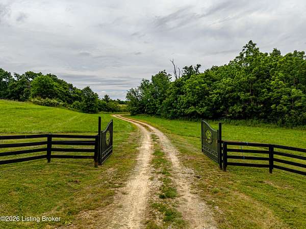 26.5 Acres of Agricultural & Residential Land for Sale in Shelbyville, Kentucky