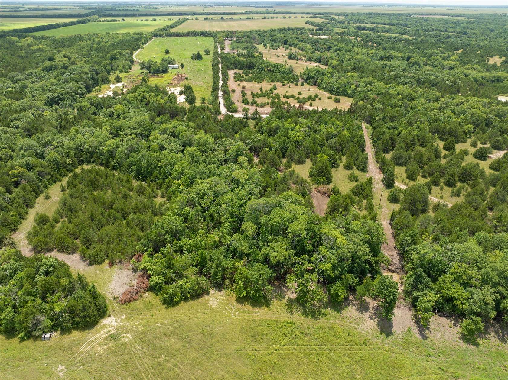 6 Acres of Land for Sale in Honey Grove, Texas