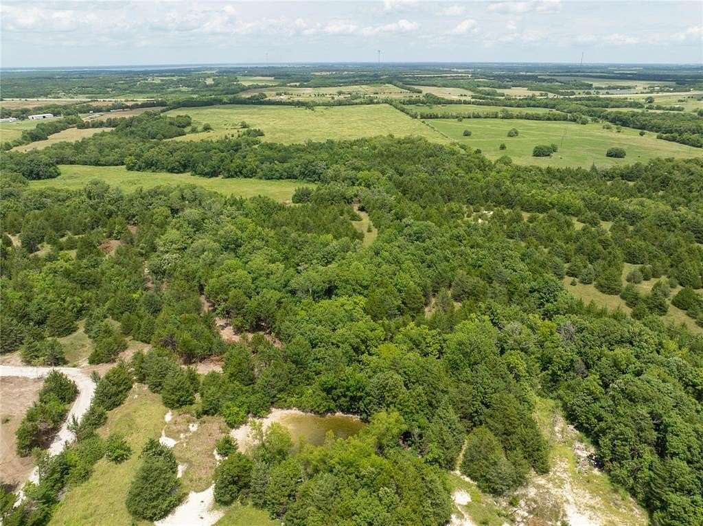 5.75 Acres of Land for Sale in Honey Grove, Texas