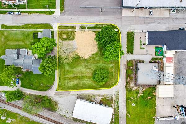 0.5 Acres of Mixed-Use Land for Sale in Wapakoneta, Ohio