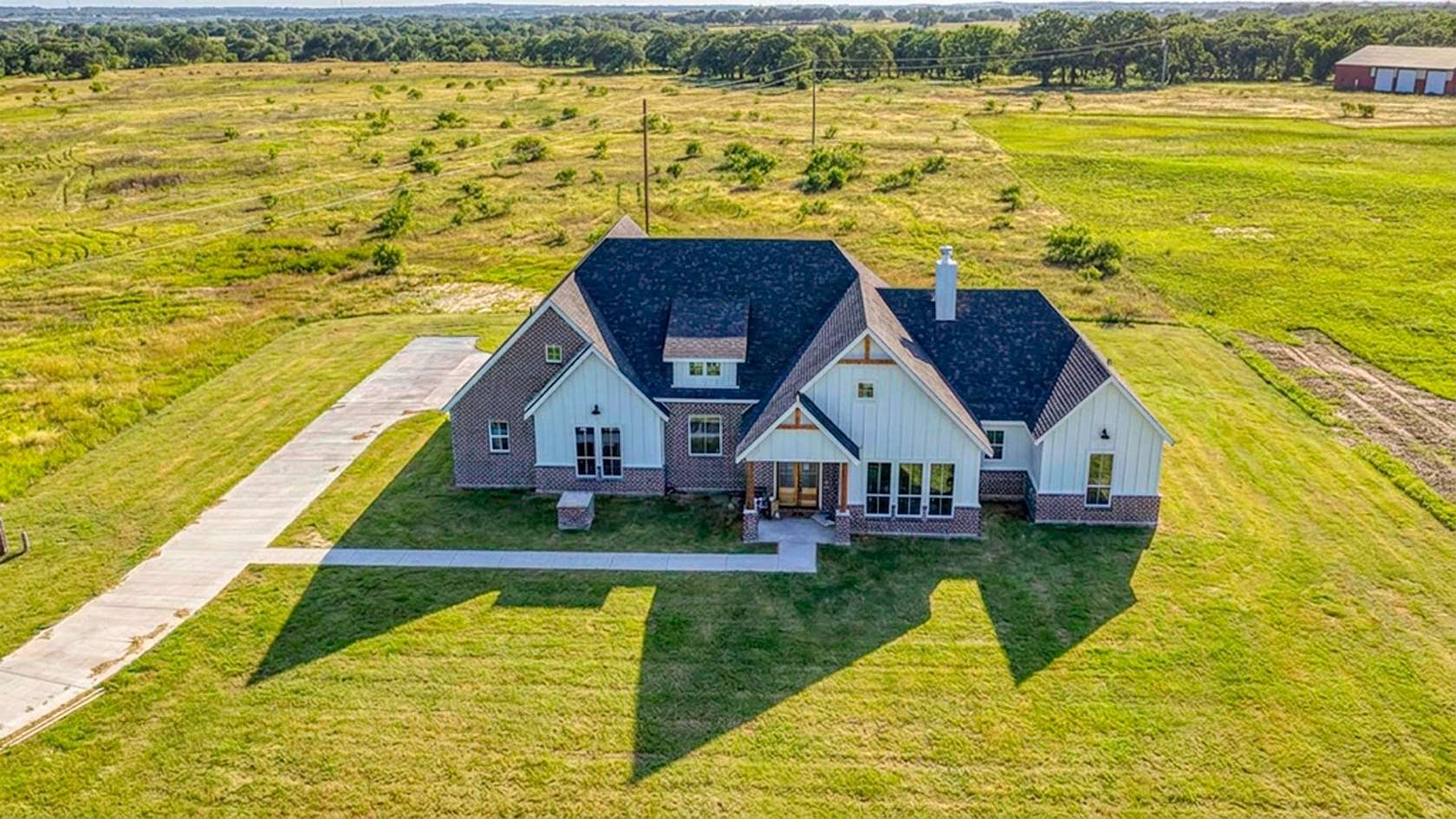 2 Acres of Land with Home for Sale in Granbury, Texas