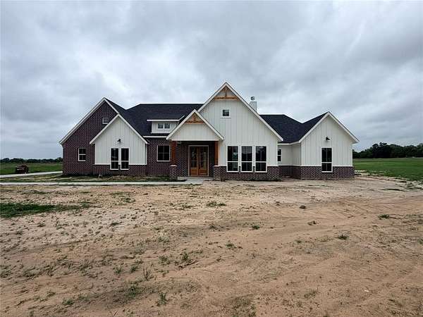 2 Acres of Land with Home for Sale in Granbury, Texas
