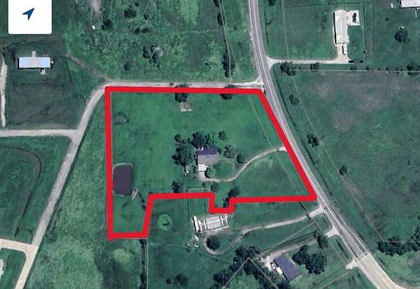 3.88 Acres of Improved Mixed-Use Land for Sale in Sulphur Springs, Texas