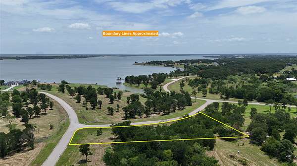 1 Acre of Residential Land for Sale in Corsicana, Texas