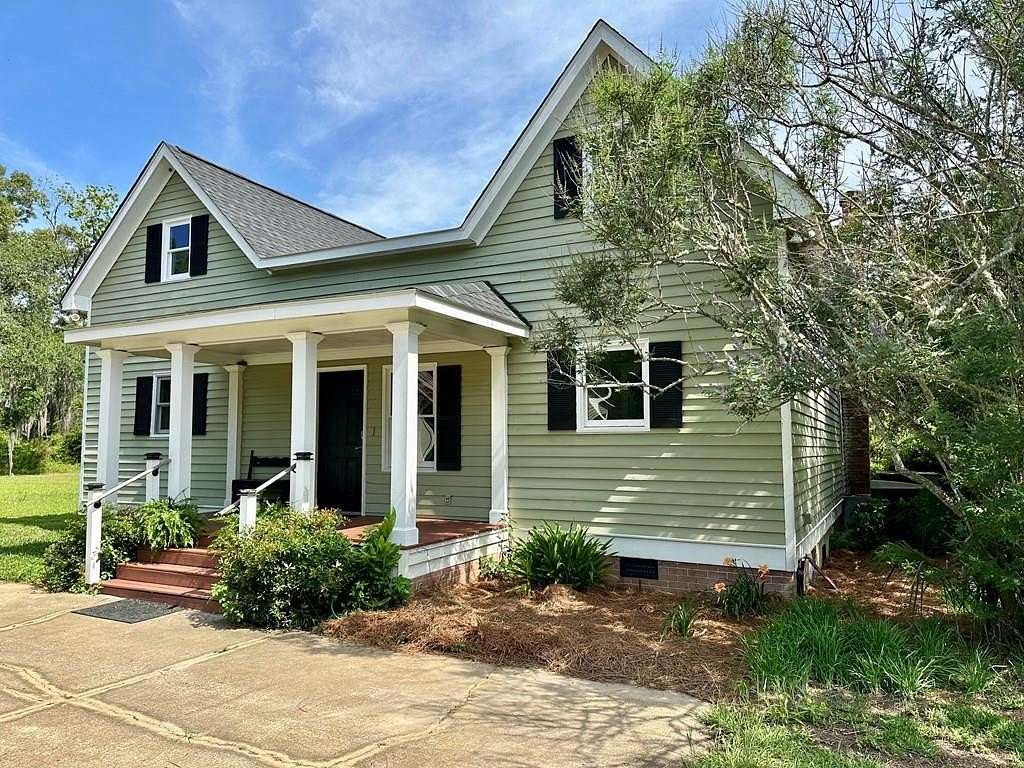 2 Acres of Land with Home for Sale in Boston, Georgia