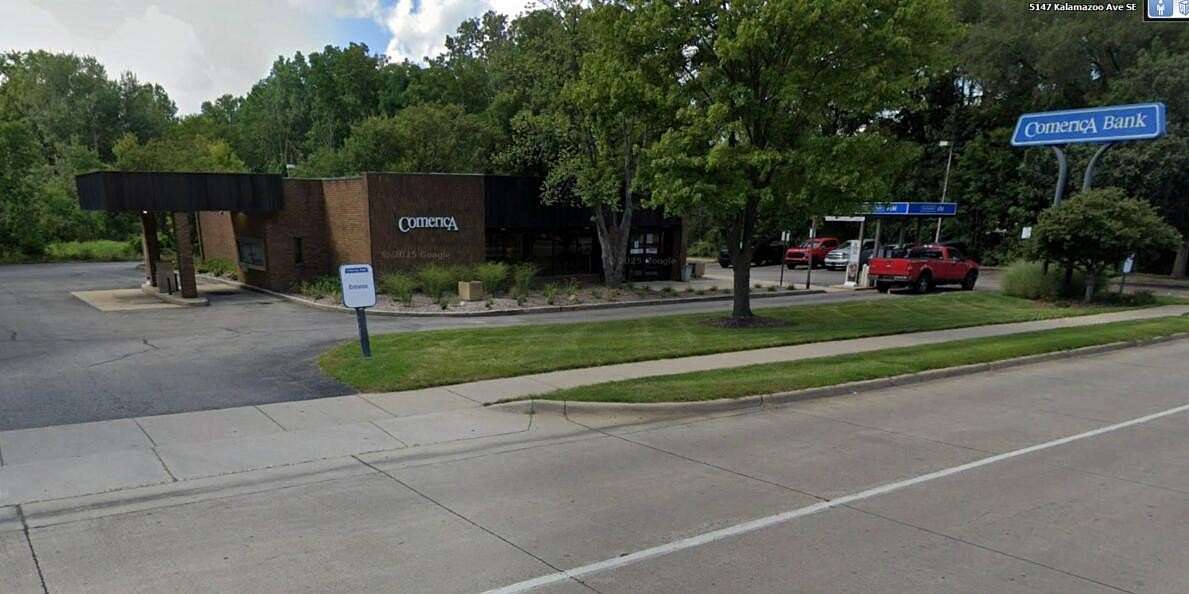1.69 Acres of Improved Commercial Land for Sale in Grand Rapids, Michigan