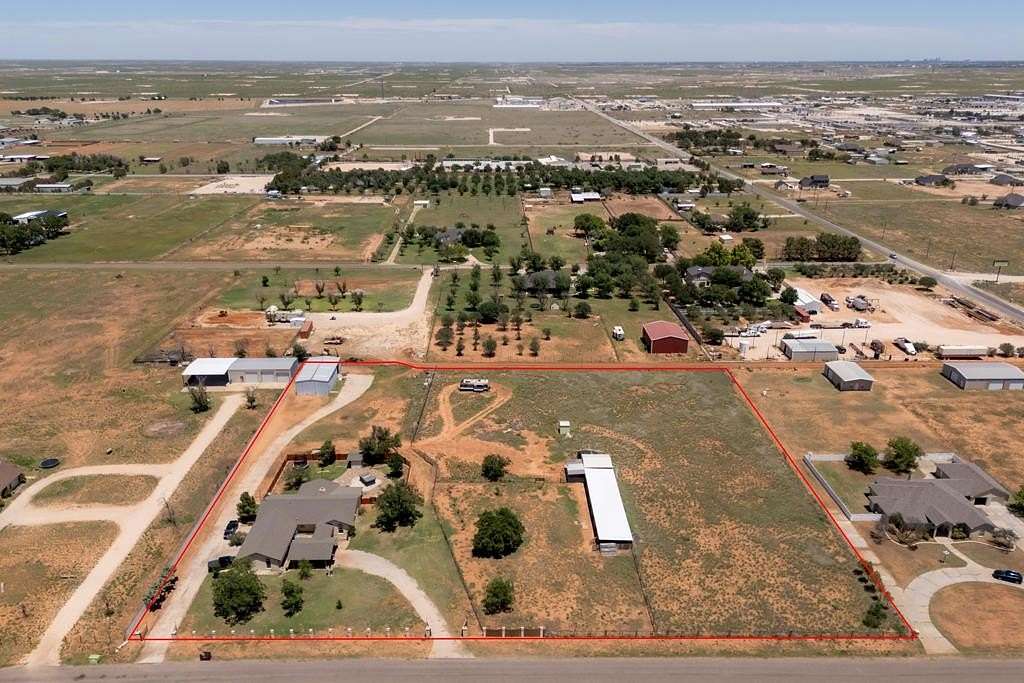 4 Acres of Land with Home for Lease in Gardendale, Texas