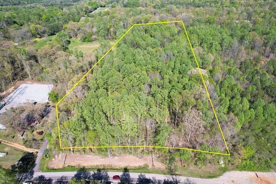 8.73 Acres of Mixed-Use Land for Sale in Lenoir City, Tennessee