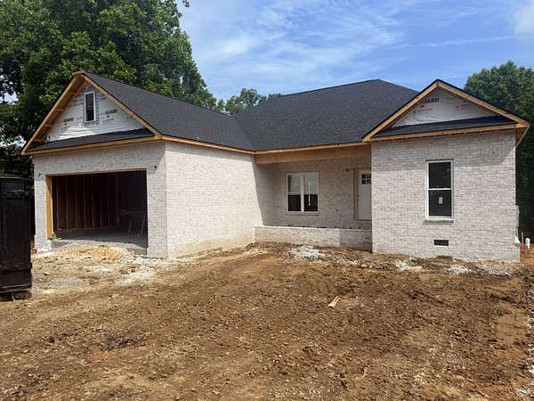 4 Acres of Land with Home for Sale in Waverly, Tennessee