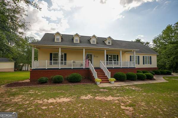 3.32 Acres of Land with Home for Sale in Vidalia, Georgia