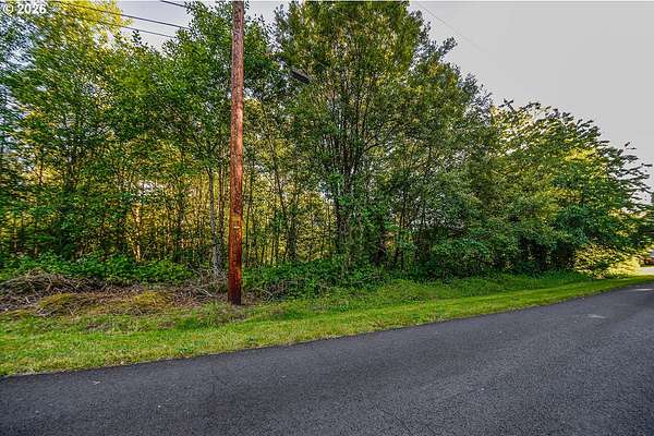 0.34 Acres of Residential Land for Sale in Clatskanie, Oregon