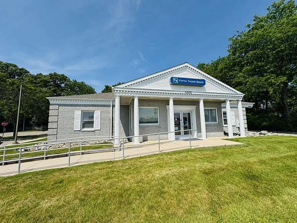 2 Acres of Improved Commercial Land for Sale in Okemos, Michigan