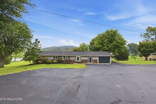 1.58 Acres of Land with Home for Sale in Rockwood, Tennessee