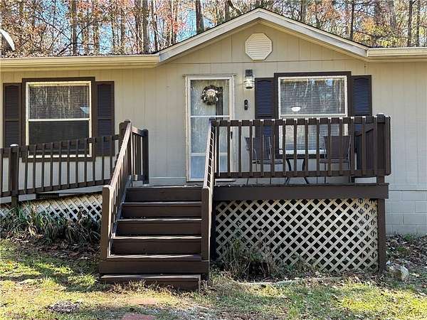 6 Acres of Land with Home for Lease in Newnan, Georgia