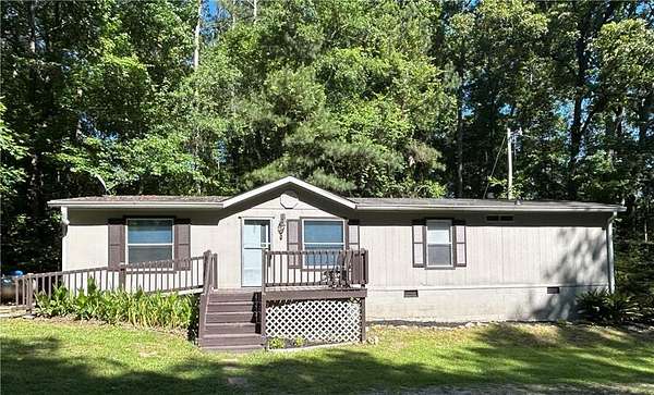 6 Acres of Land with Home for Lease in Newnan, Georgia
