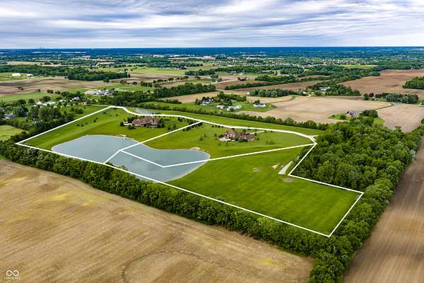 69 Acres of Recreational Land with Home for Sale in Noblesville, Indiana