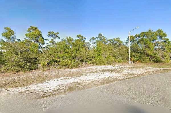 0.35 Acres of Land for Sale in Eastpoint, Florida