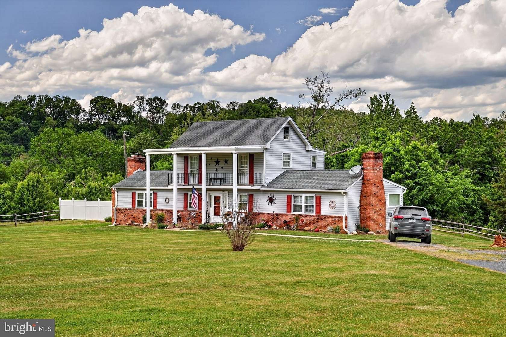 39 Acres of Land with Home for Sale in Edinburg, Virginia