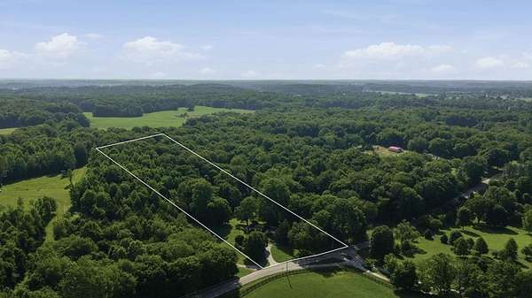 5 Acres of Land with Home for Sale in Alvaton, Kentucky