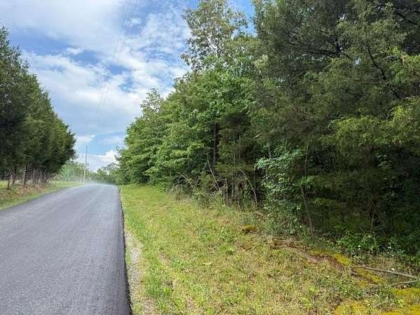 5.22 Acres of Land for Sale in Morrison, Tennessee