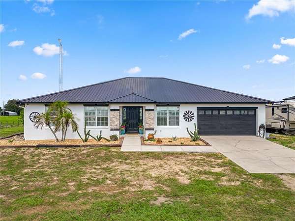 7.27 Acres of Land with Home for Sale in Bartow, Florida
