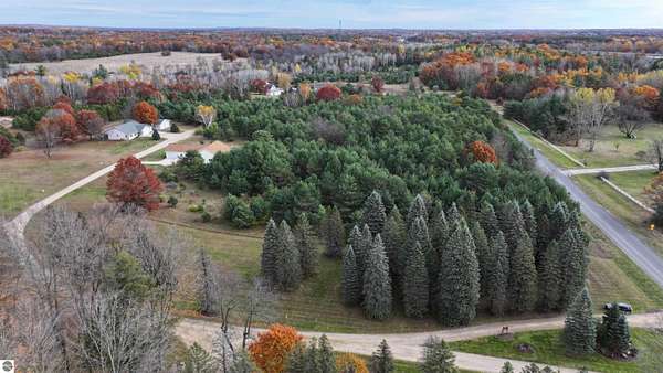 8 Acres of Residential Land for Sale in Farwell, Michigan
