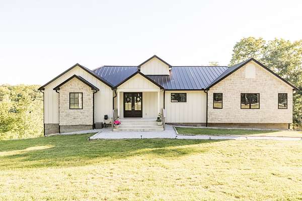 5.3 Acres of Land with Home for Sale in Pegram, Tennessee