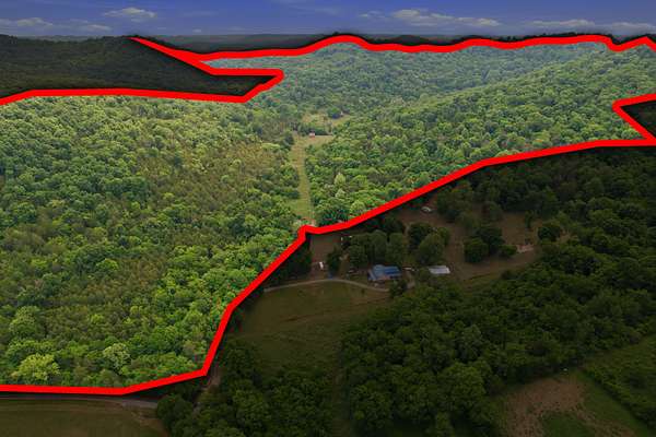 160 Acres of Land for Sale in Watertown, Tennessee
