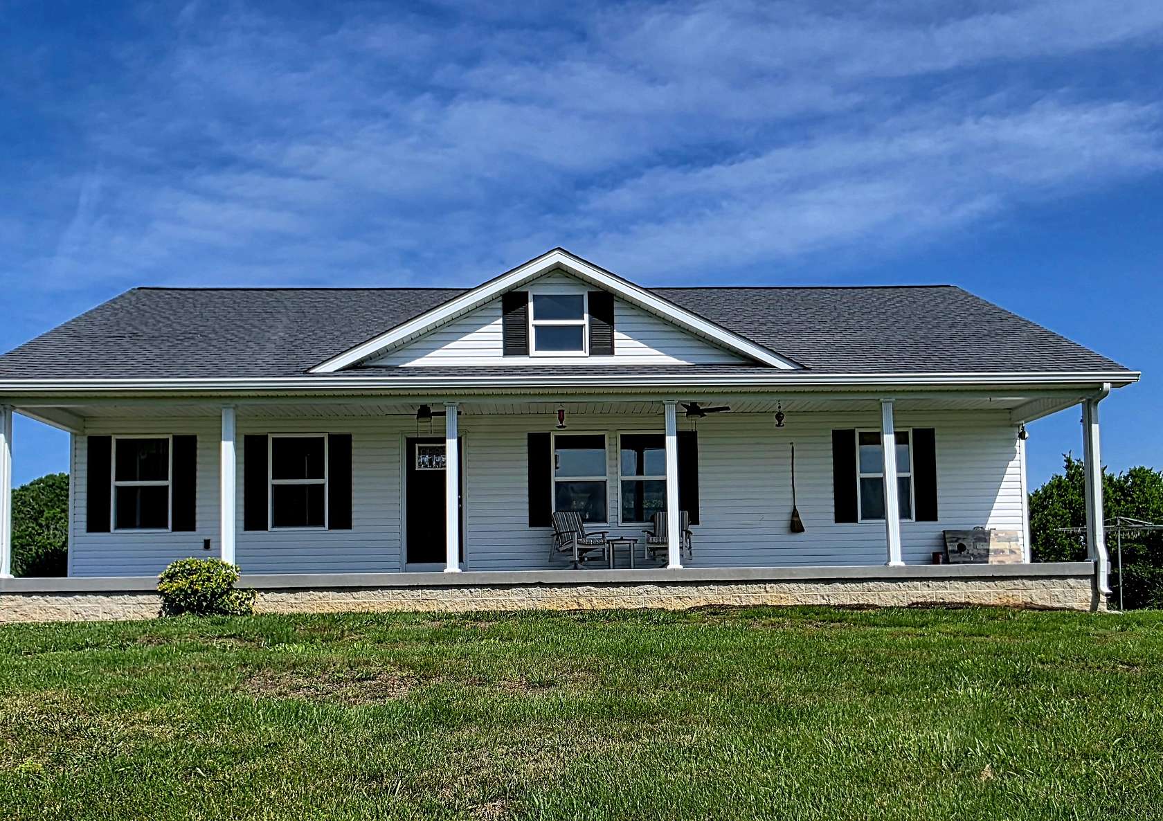 5.85 Acres of Land with Home for Sale in Riddleton, Tennessee